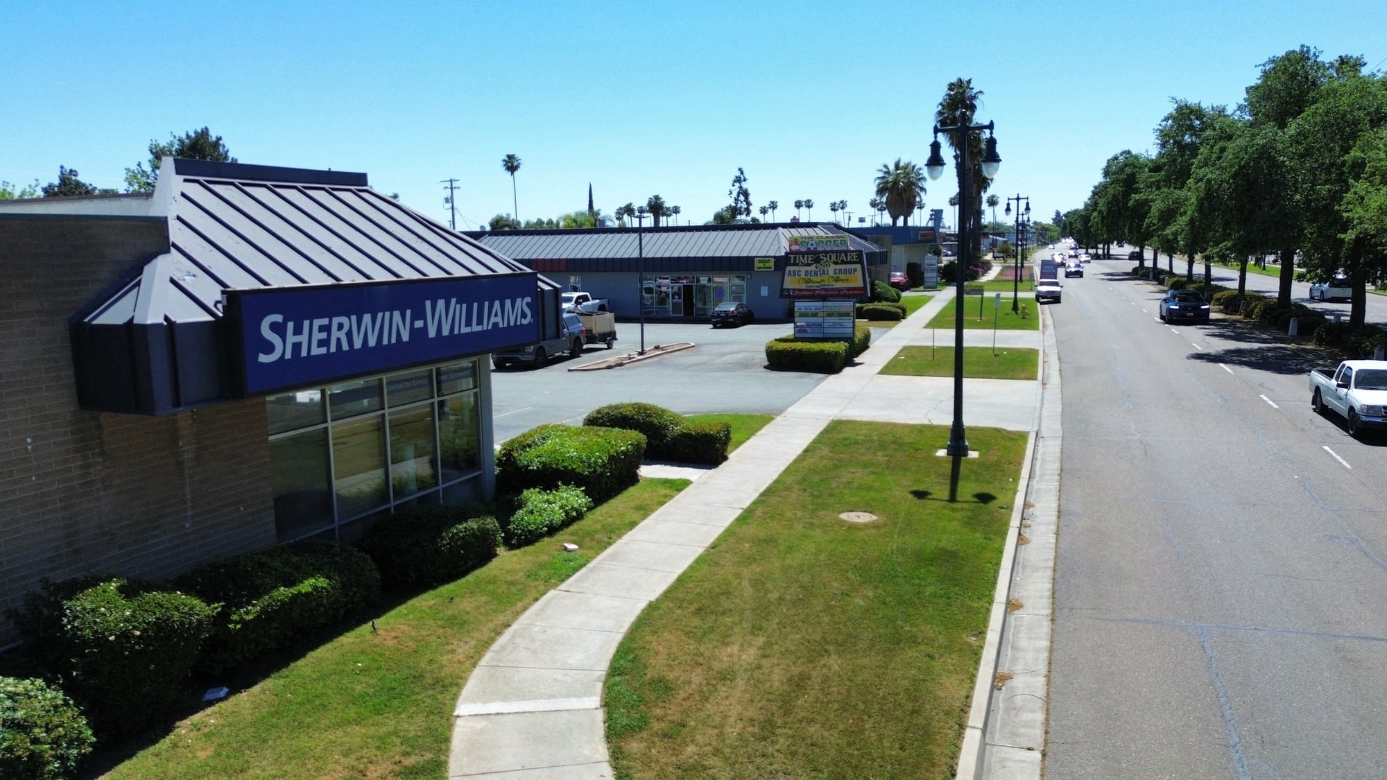 920 South Cherokee Ln, Lodi, CA 95240
