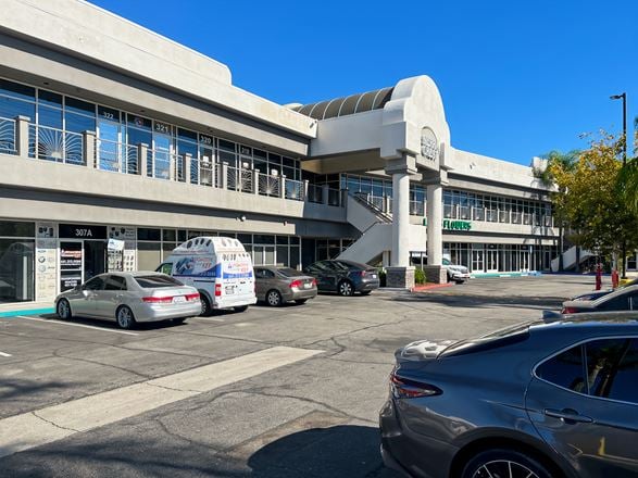 HQ - Santa Clarita- Sierra Hwy