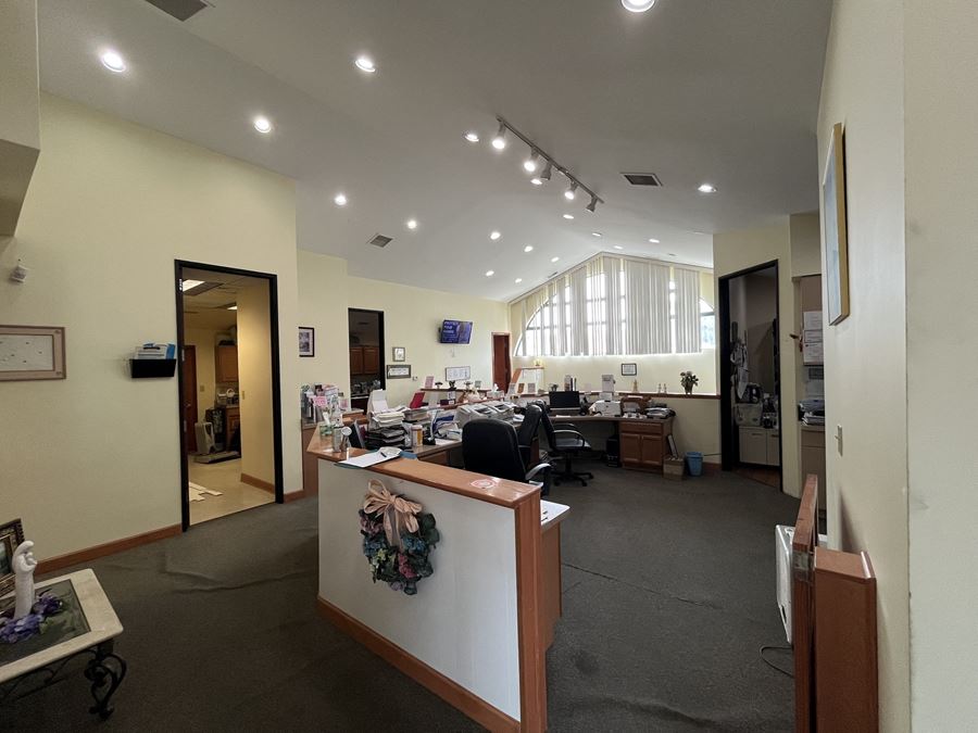 Available Medical Office - Easton Court - 270-280 E 90th Dr