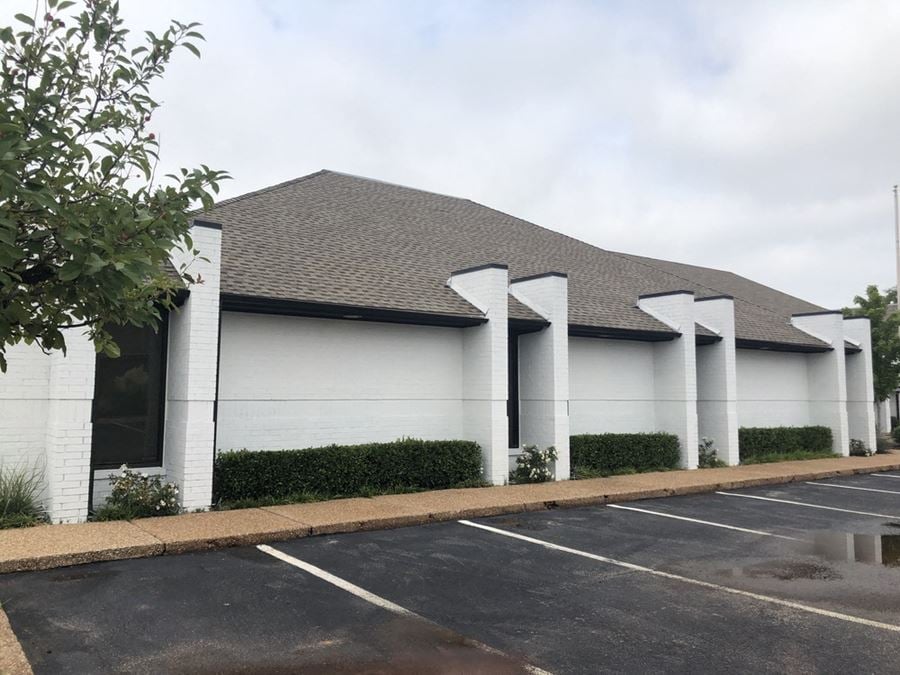 Country Club Office Park - Remodeled Office Space