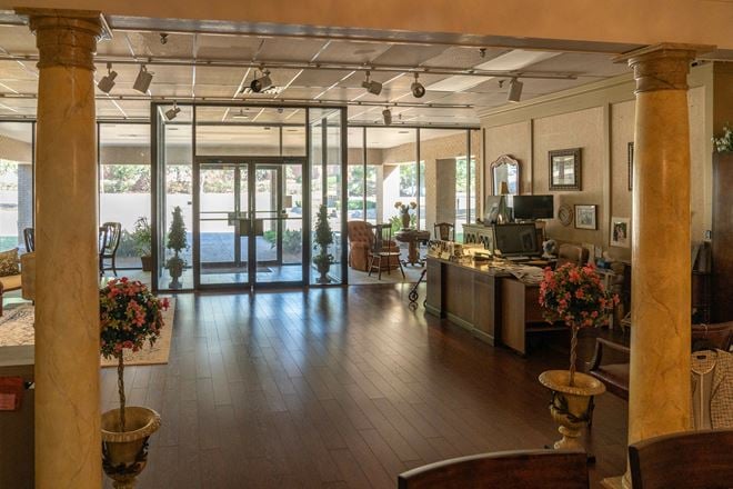 Furniture Store & Warehouse in Excellent Condition