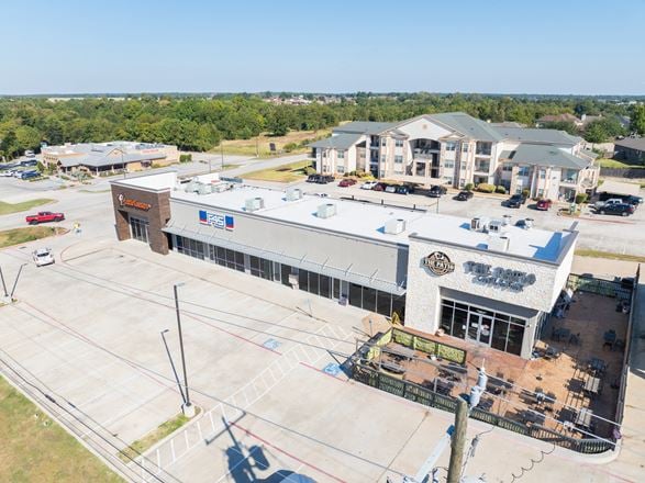 Plaza at Lake Conroe