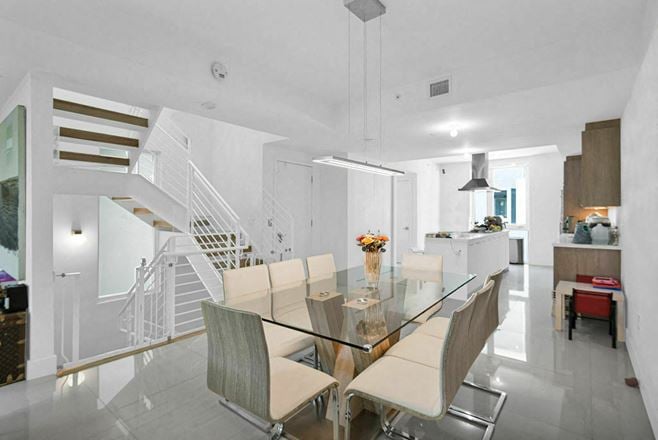 Palm Villas Townhome | Bay Harbour