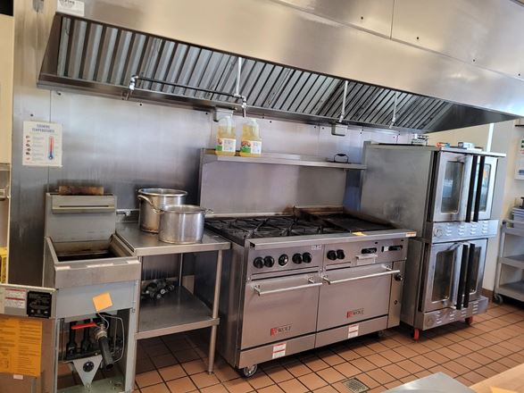Commercial Kitchen For Lease