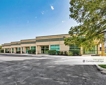 Office space for Rent at 100 NW Parkway Drive in Riverside