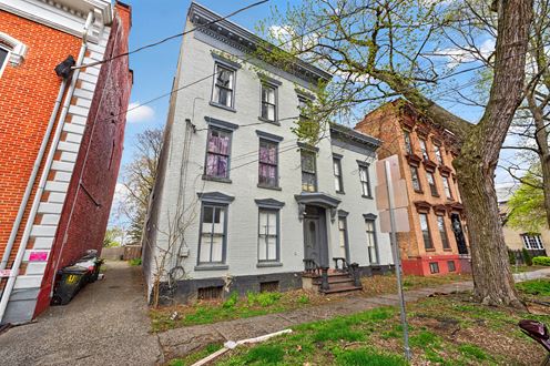 7 Union St