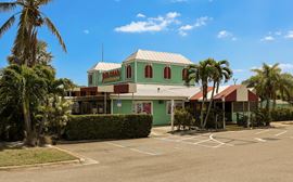 Red Crab Restaurant - Beachside