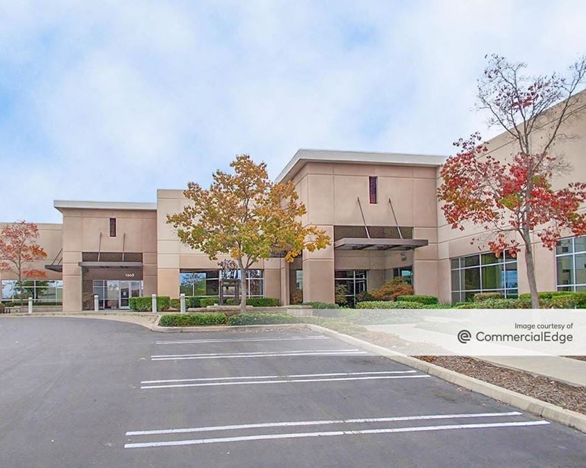 Parkway Corporate Plaza - 1660 East Roseville Pkwy