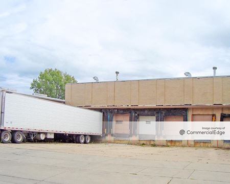 Industrial space for Rent at 8051 Central Park Avenue in Skokie