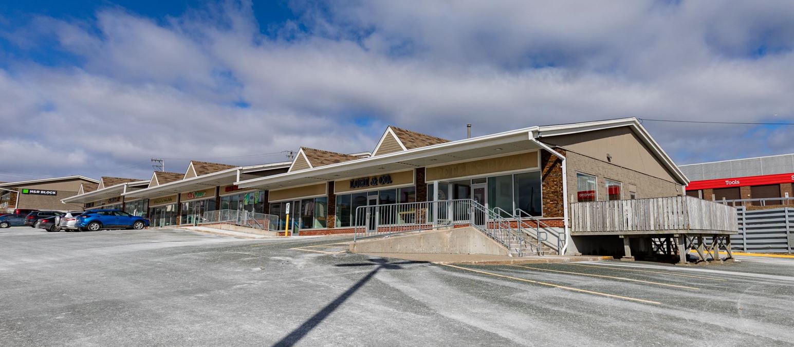 Hamlyn Road Plaza