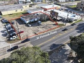 117 W Pinhook