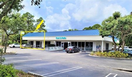FOR LEASE SPACE IN PINCH A PENNY POOLS & SPAS BUILDING - ROYAL PALM BEACH
