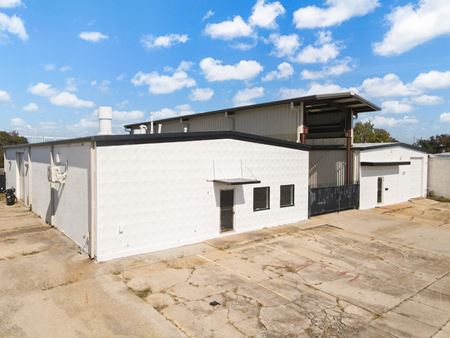 Industrial space for Rent at 7165, 7171 Scobell Dr in Baton Rouge