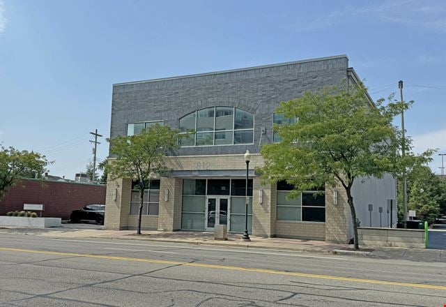 812 S Main St