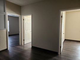 1,800 SF Office-Retail Building For Sale