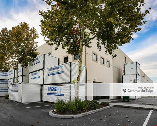 Southport Business Park - 2928, 2934 & 2940 Ramco Street