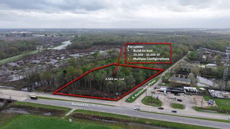 VacantLand space for Rent at 555 S Kenilworth Pkwy in Baton Rouge