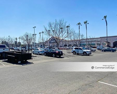 Photo of commercial space at 7651 North Blackstone Avenue in Fresno
