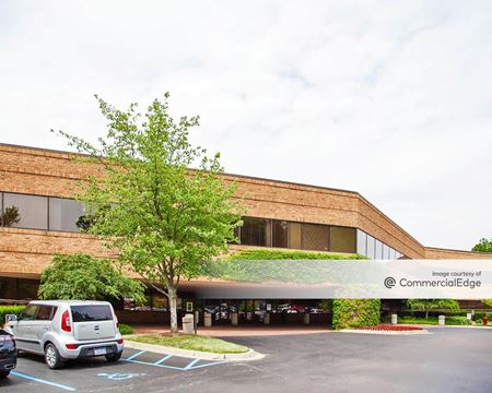 Commercial space for Rent at 39400 Woodward Avenue in Bloomfield Hills