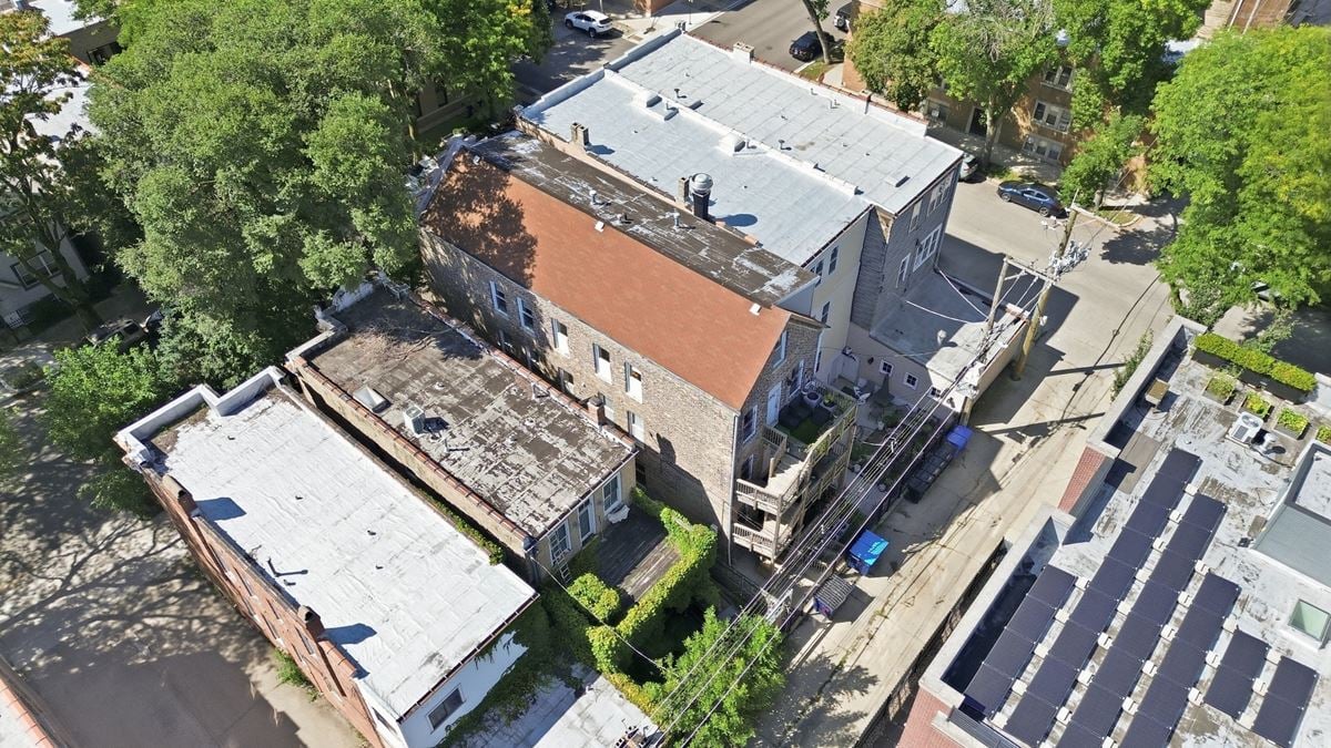 1852 W. Wabansia Ave.