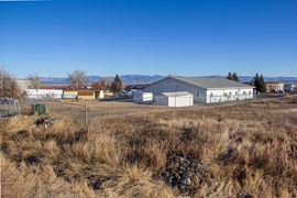 790 Colleen St