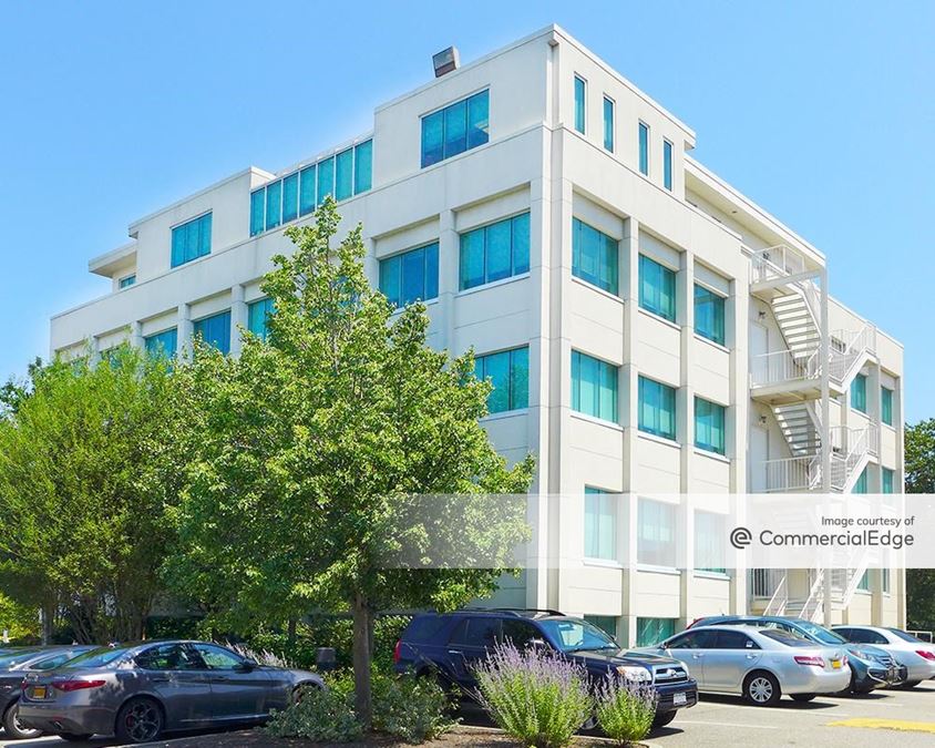 Long Island Office Park 131 Jericho Turnpike Property & Listing