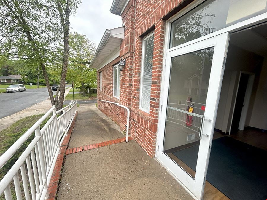 Freestanding Building for Lease