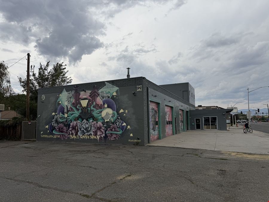 220 East William Street