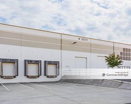 Lincoln Air Park - 2975-3071 Venture Drive
