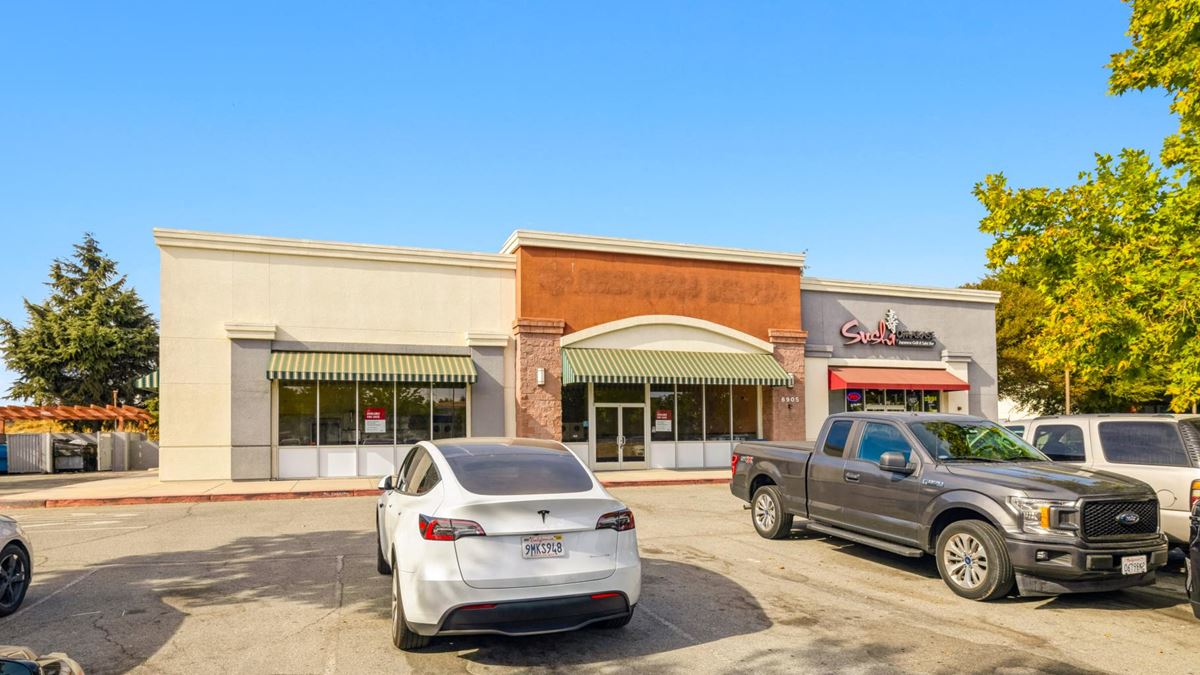 Leslie’s Pool Supplies & Shops at Gilroy Crossing