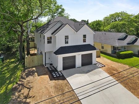 Photo of commercial space at 1310 E Alamo St in Brenham