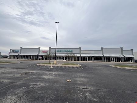 Retail space for Rent at 503 Knox Square Dr in Galesburg