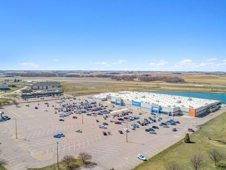 Photo of commercial space at 1319 Holton Dr. in LeMars