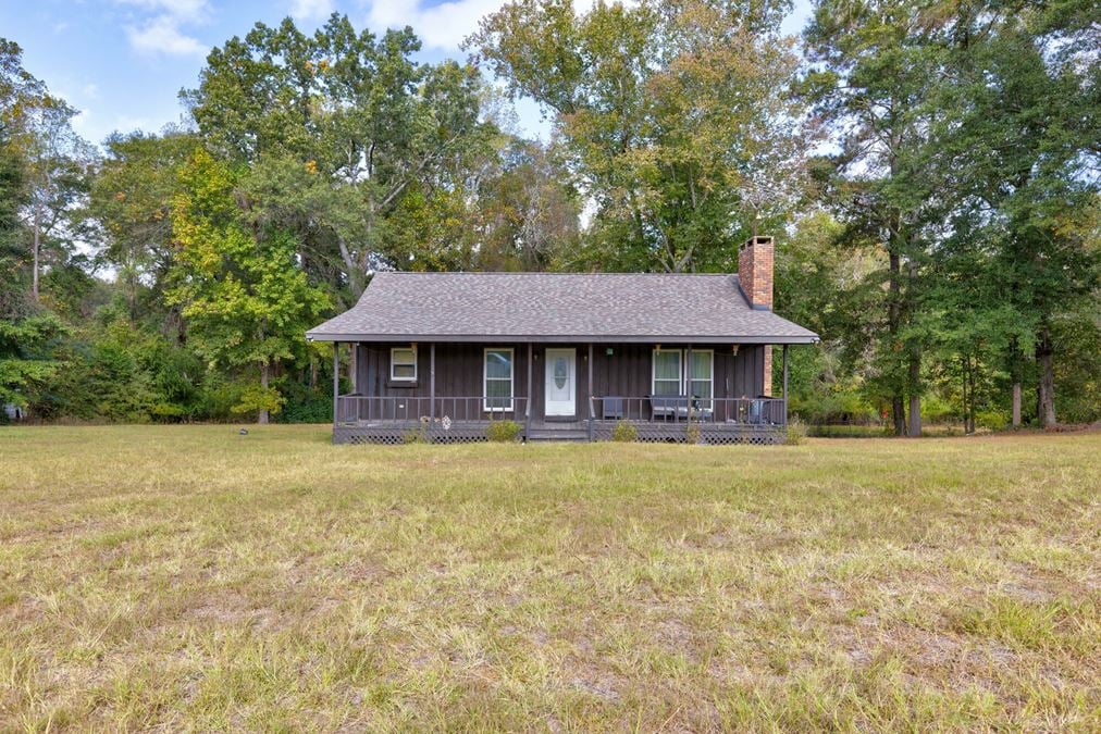 Hawkinsville Cabin and Pasture