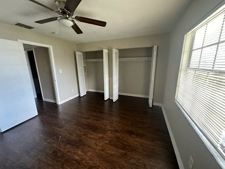 Photo of commercial space at 5416 N 9th St in Tampa