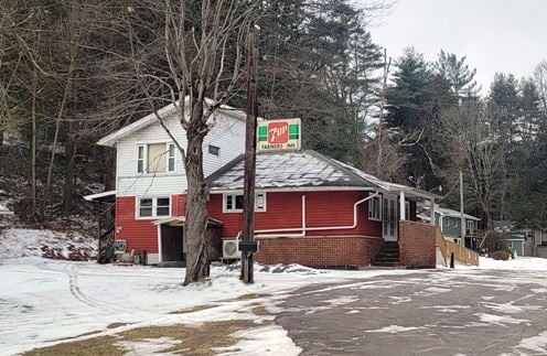 Farmers Inn & Tavern