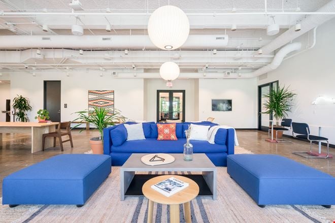 WeWork - 6900 Dallas Parkway