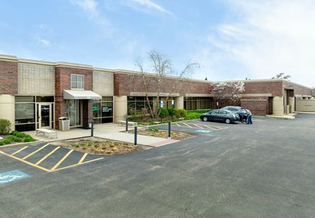 Office space for Rent at 101 Waukegan Road in Lake Bluff