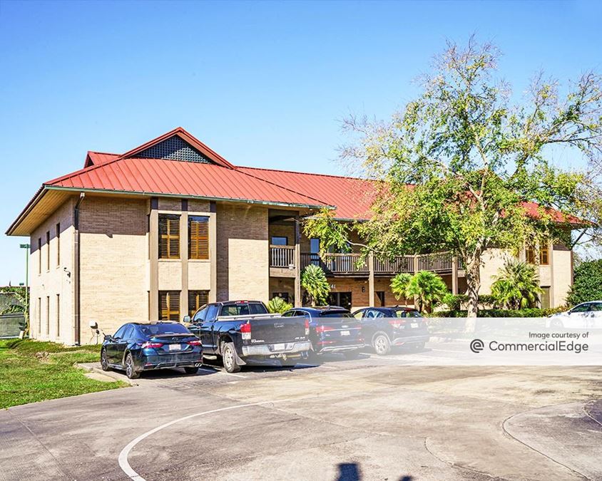 141 & 143 Ridgeway Drive 143 Ridgeway Drive Office Building