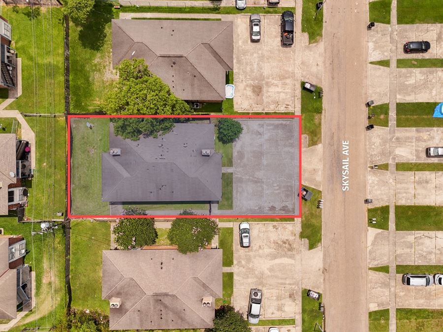 Occupied 4-Unit Multifamily Property Near Burbank Dr