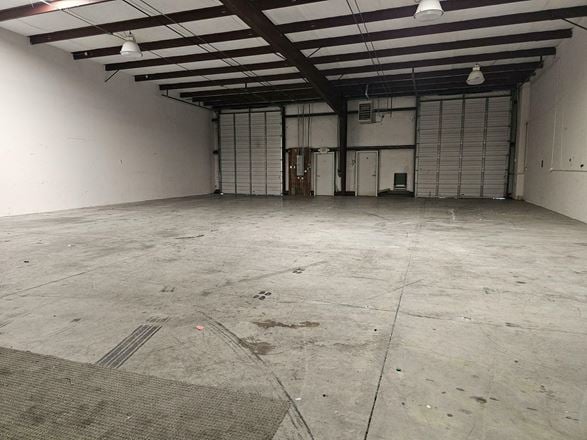 1008 Industrial Court