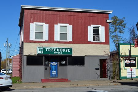 Treehouse Tavern - Girard