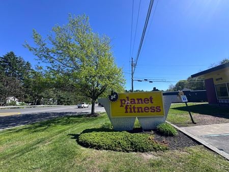Retail space for Rent at 3677 Albany Post Rd in Poughkeepsie