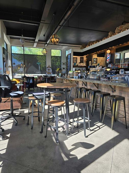 Exquisite Coffee Lounge for Sale