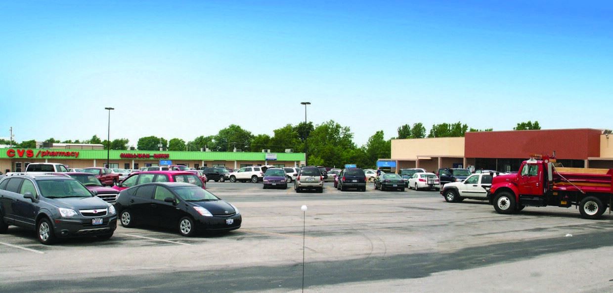 Raceway Park Shopping Center 1305313081 S Ashland Ave, Calumet Park