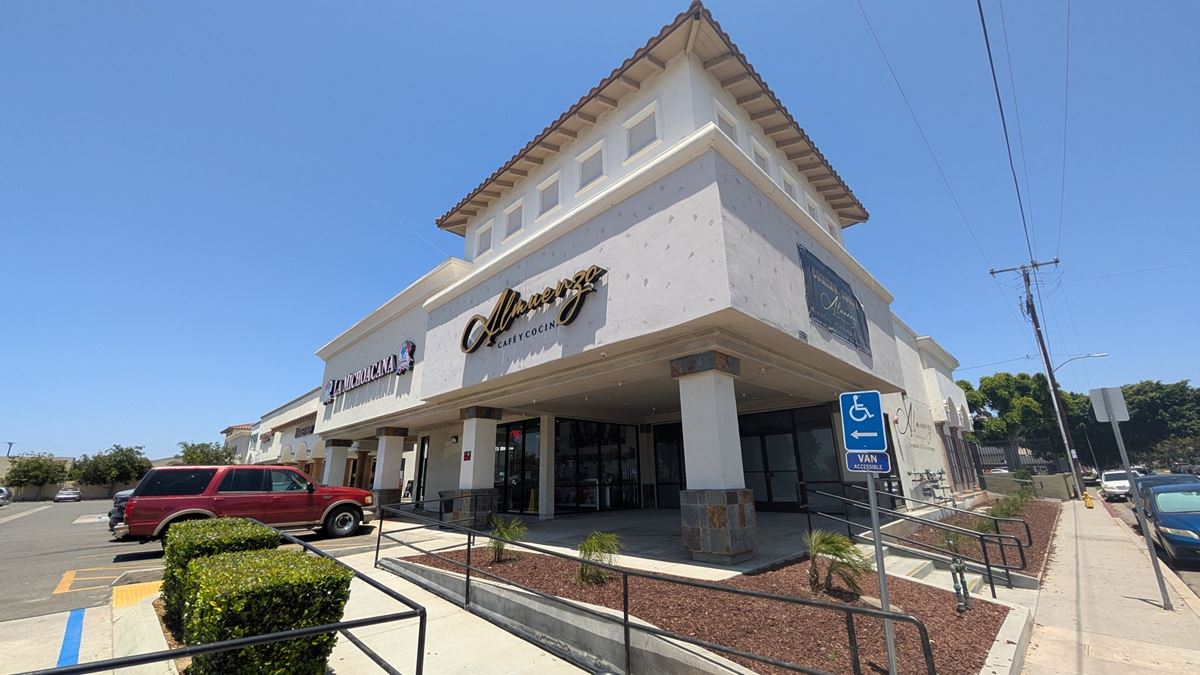 Tustin Village Plaza