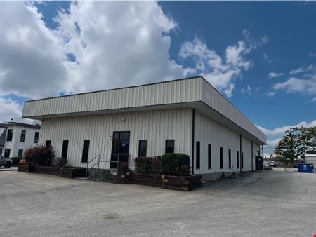 Industrial space for Rent at 3430 Lorna Lane in Hoover