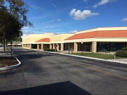 Skylark Plaza