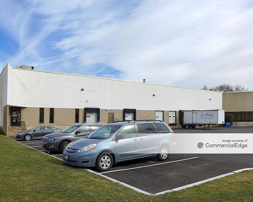 100 Newfield Avenue, Edison Industrial Space For Lease