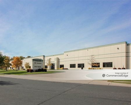 Commercial space for Rent at 290 Bridgepoint Drive in South St. Paul
